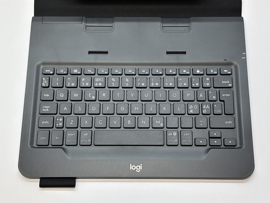 Klawiatura Logitech Universal Folio / 9-10”