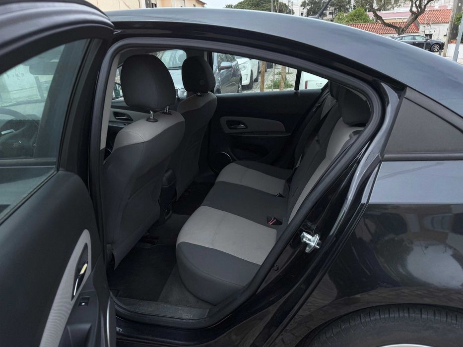 Chevrolet Cruze Gasolina/GPL • 2010 • 170 mil km • Impecável