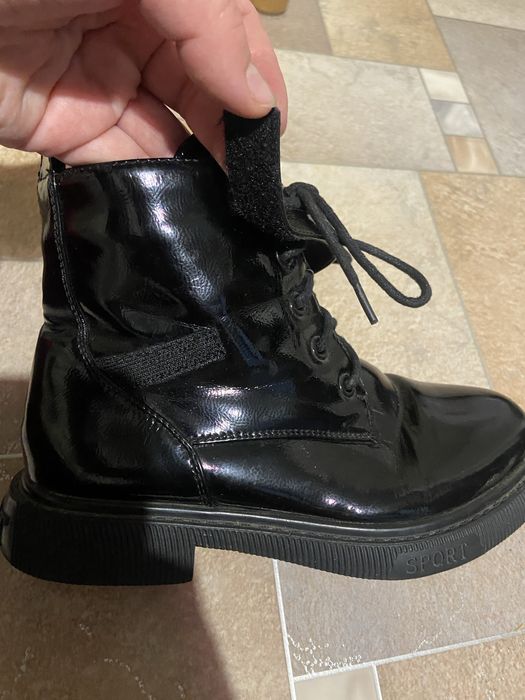 Ботіночки для дівчинки