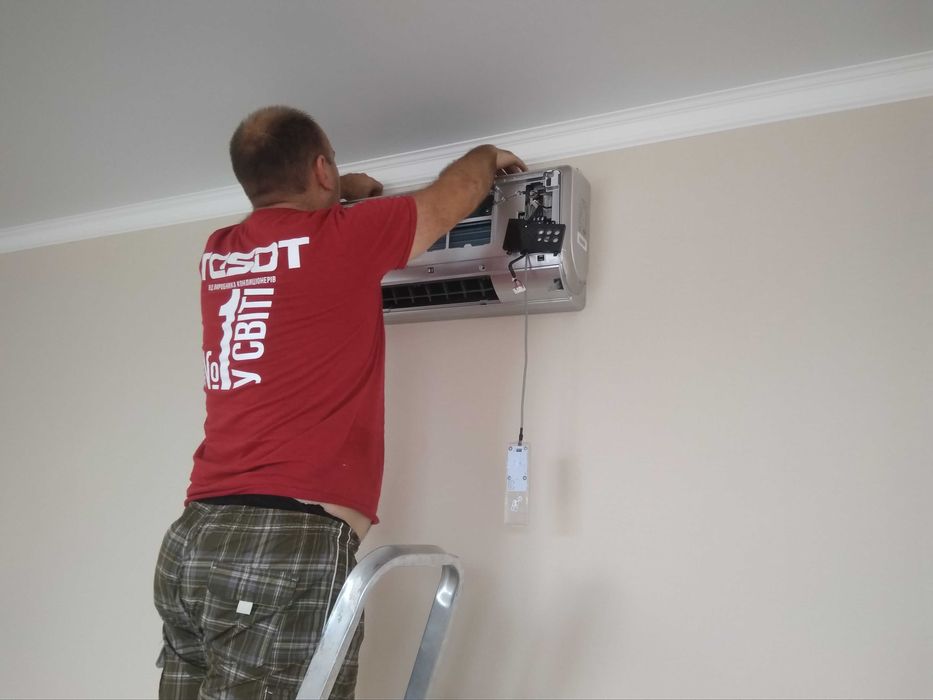 Продаж та монтаж кондицiонерiв. При покупці  у нас , монтуємо відразу.