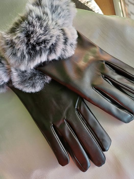 Damskie ocieplane rekawiczki - ekran