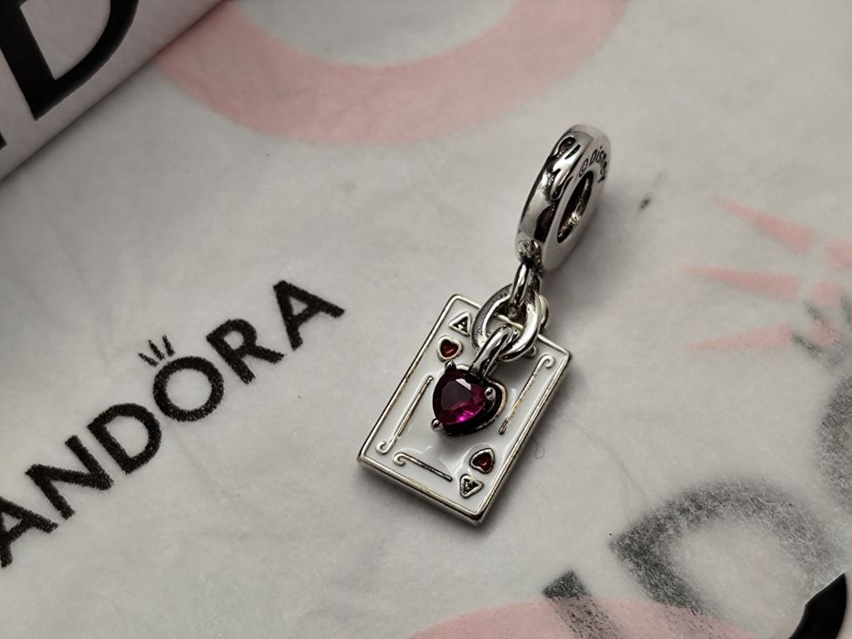 Pendente carta da Pandora