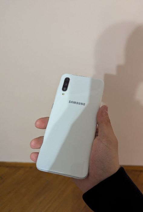 Телефон Samsung a30s