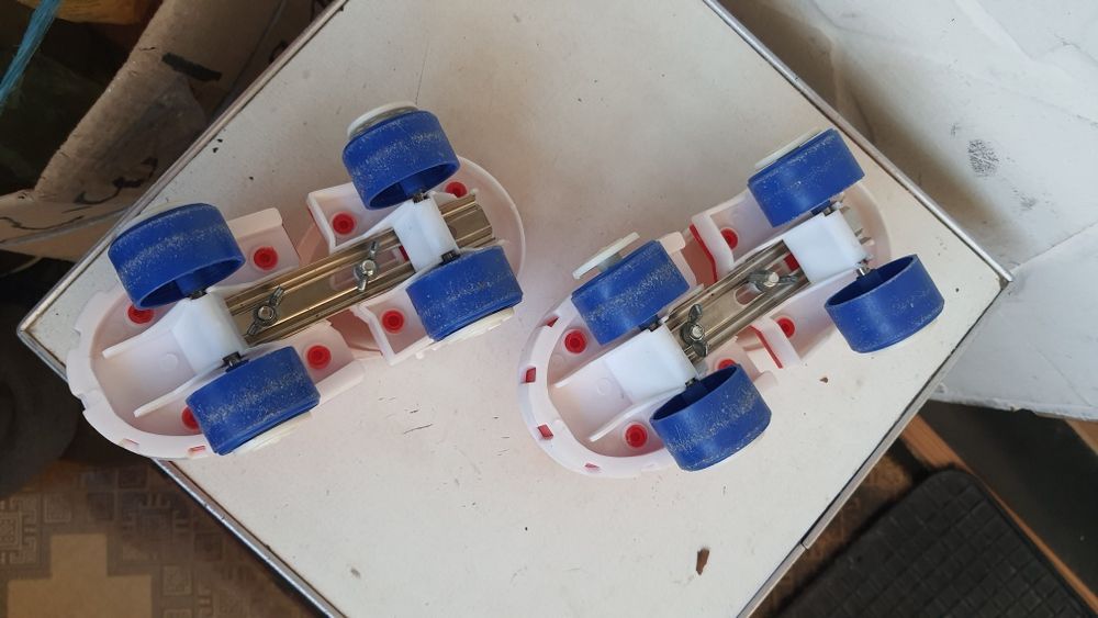 Ролики дитячі на ніжки для катання