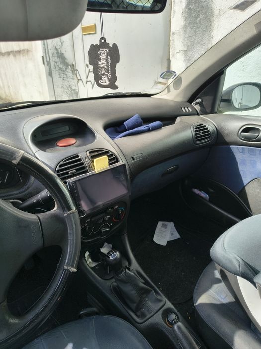Peugeot 206 comercial
