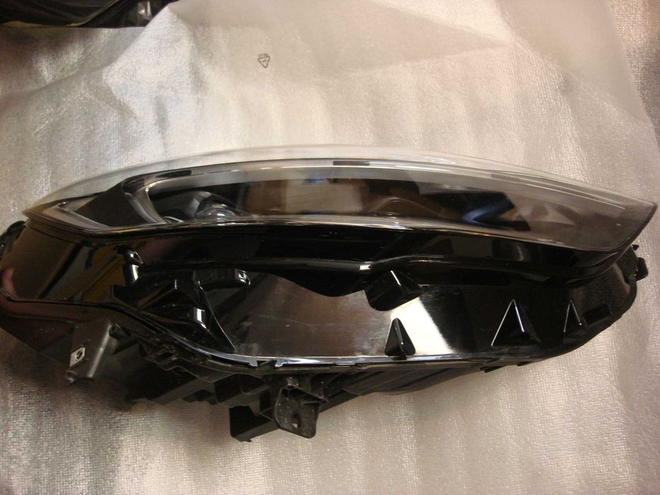 Opel Insignia II B reflektor prawy  Full LED INTELLI LUX EU
