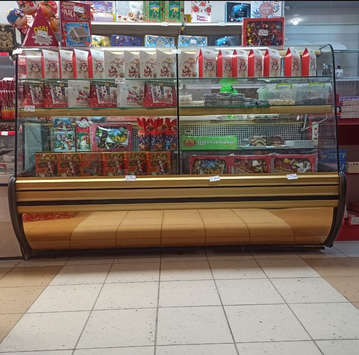 COLD C-20G - Кондитерська холодильна вітрина. б/у