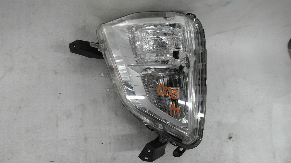 mitsubishi eclipse cross halogen lewy