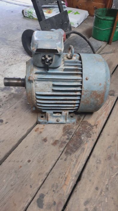 Silnik elektryczny 5.5kw , silnik kw 5,5kw, wyłącznik 1400obr