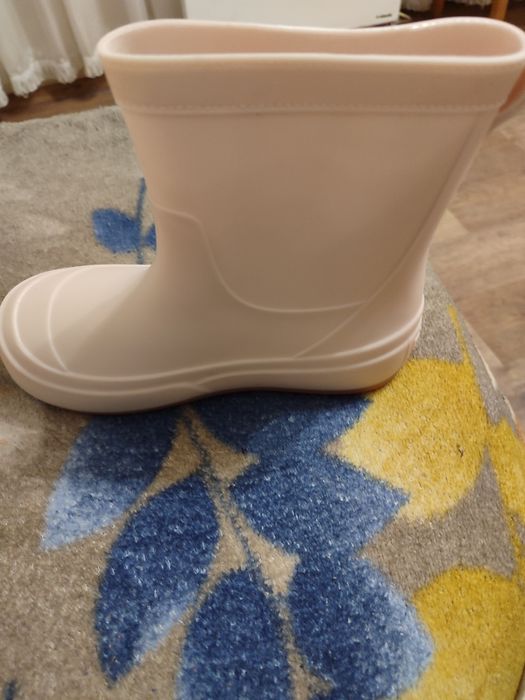 Продам чобітки суперові