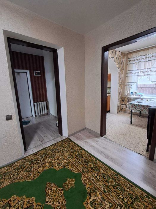 Продам дом с участком 8 сот. Новый евроремонт. Проспект Металлургов. Гараж.