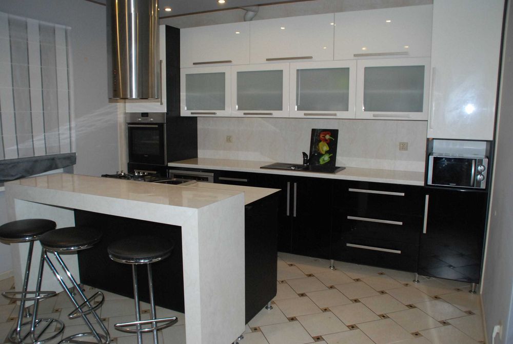 Meble na wymiar KUCHNIE, SZAFY, KOMODY