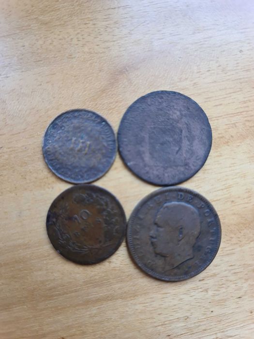 conjunto de moedas antigas