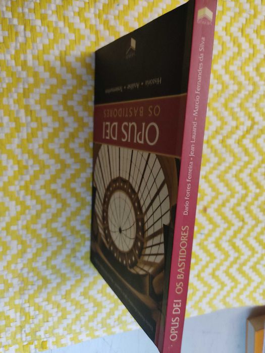 OPUS DEI Os bastidores – 
Dario F Pereira - Jean Lauand - Marcio Silva