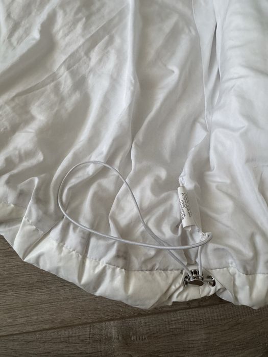 Женский белый пуховик (s/m)