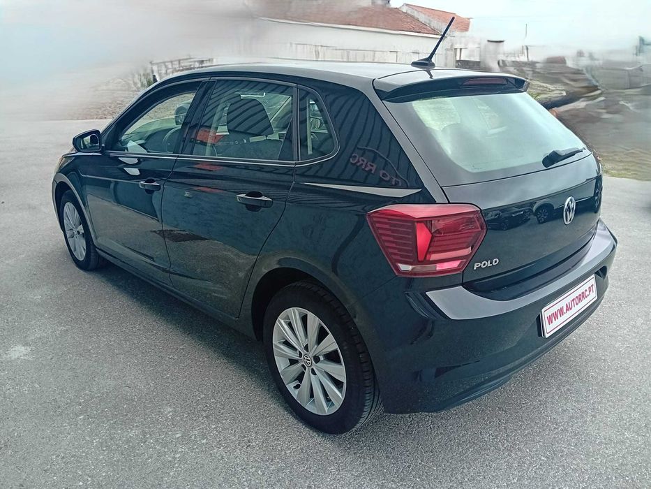 VW Polo 1.6 tdi ( pequeno sinistro )