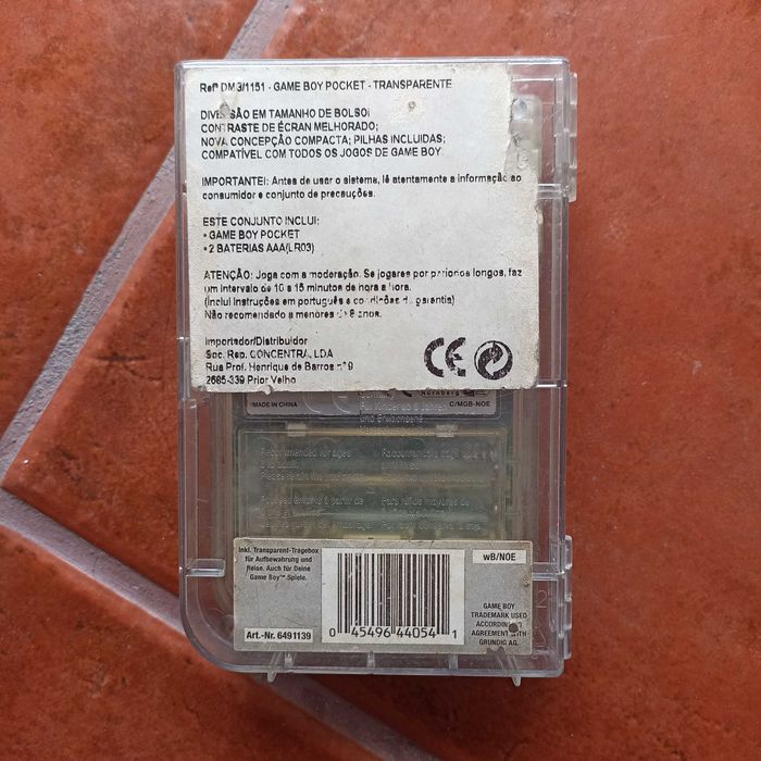 Game Boy Pocket Transparente com Caixa Original (DEFEITO)