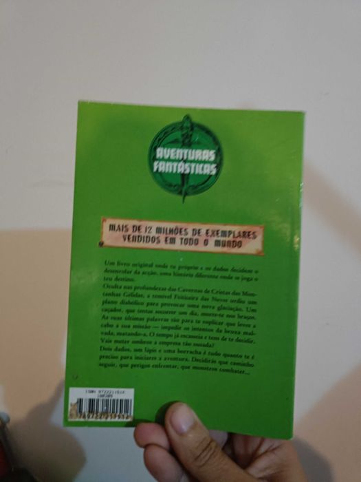 Livro Aventuras Fantásticas nº9 A FEITICEIRA DAS NEVES