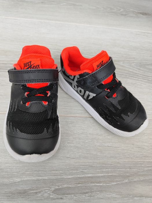 Sapatilhas Nike - Tam. 22