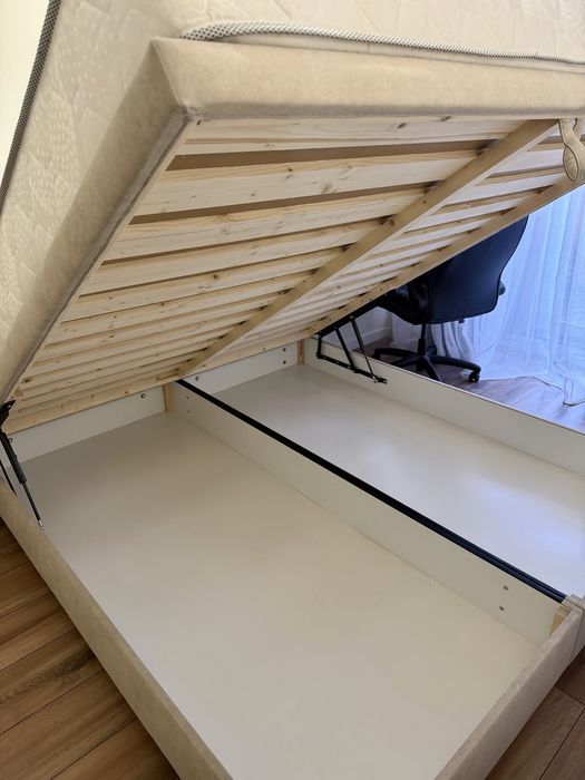 Продам кровать 180х200