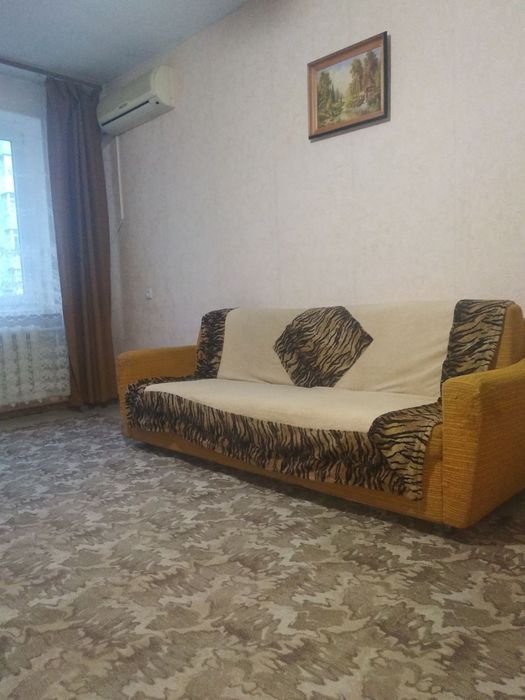 Продам велику  3 к/к центр 3 слобідська біля ринку