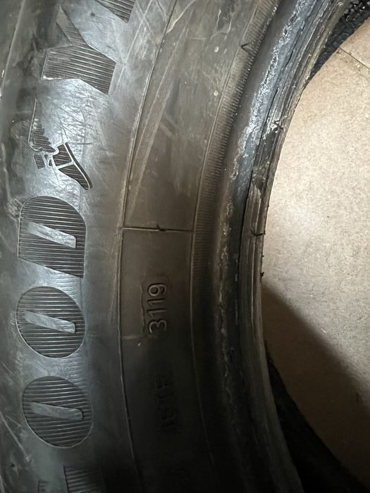 Goodyear efficient 215 60 r16