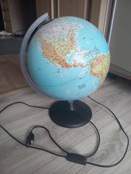 Duży podświetlany globus lampka odbiór osobisty