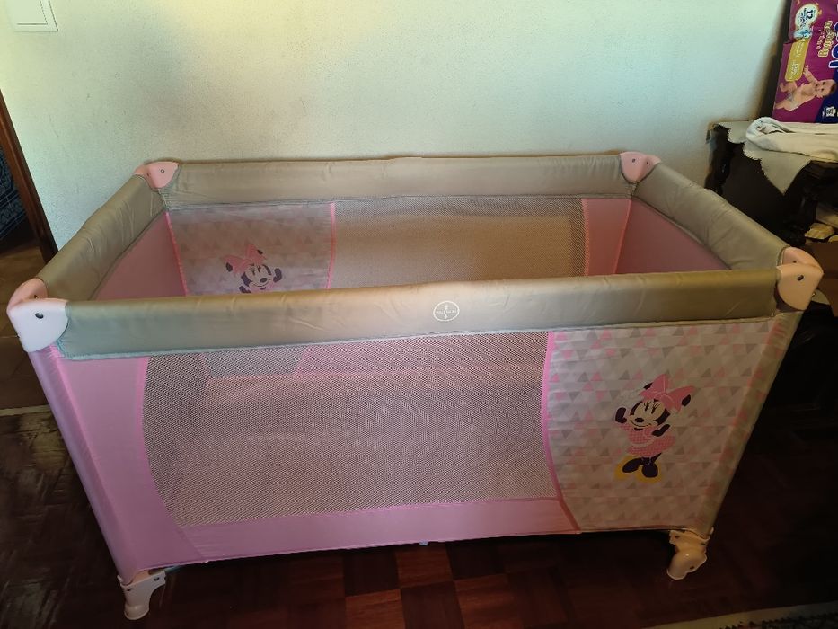 Cama de viagem da Minnie