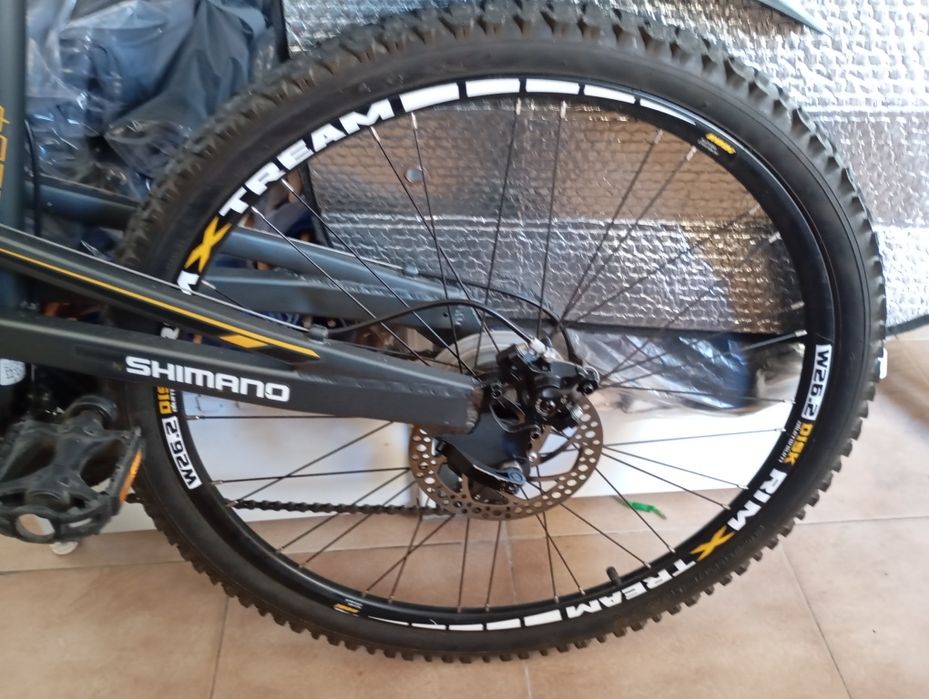 Bicicleta aro 26 moma bike alumínio  semi novo ou trocar