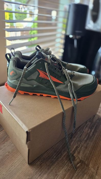 Altra Lone Peak 8