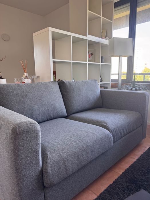 Sofá IKEA da gama VIMLE