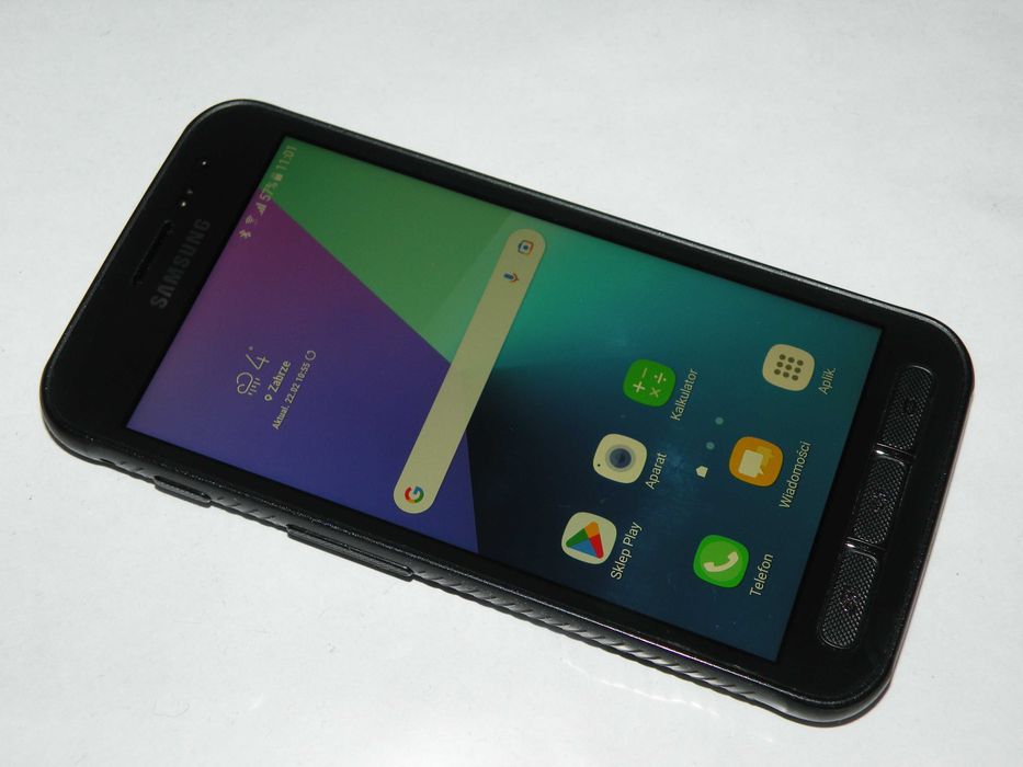 Kultowy telefon Samsung Galaxy Xcover4 ponoć wodoszczelny ?
