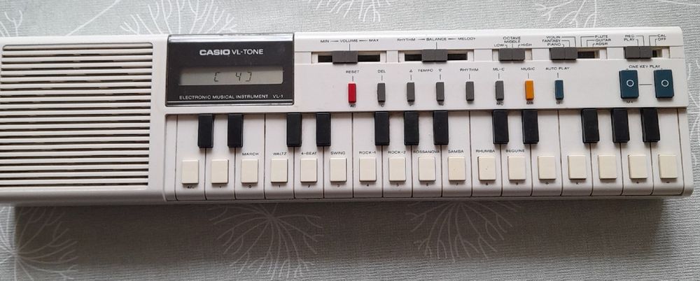 Syntezator Casio VL1 TONE