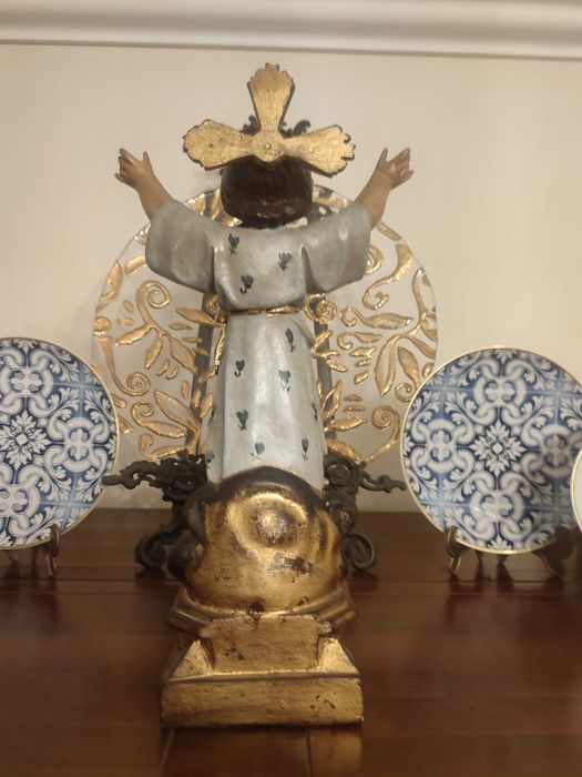 Arte Sacra - menino Jesus em pianha