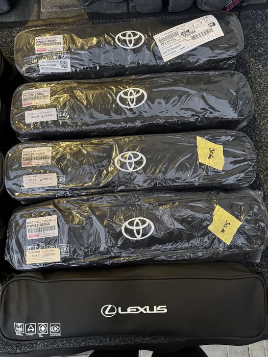 Аптечка Аптечки оригінал Toyota Lexus Нові Запаковані