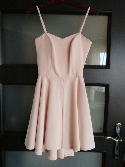 Sukienka fuksja tiul