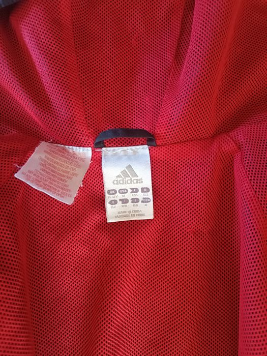 Kurtka LIVERPOOL Champions League Adidas używana w dobrym stanie, rozmiar S