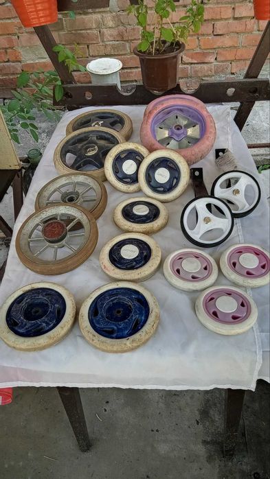 Колеса для тачки, коляски, велосипеда