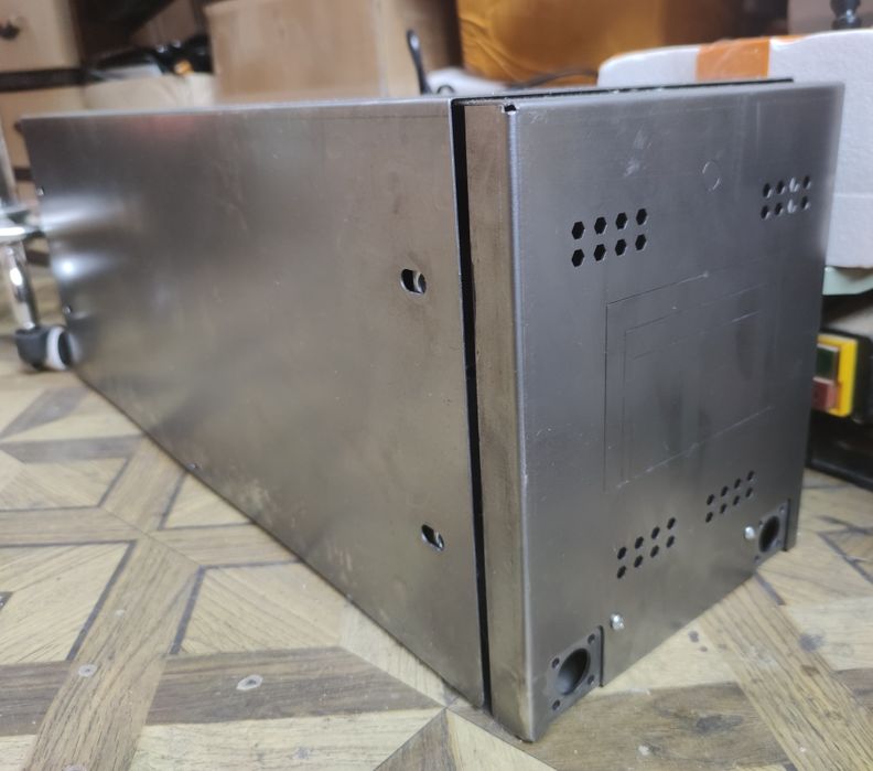 Корпус для аккумулятора lifepo4 на 8 комірок