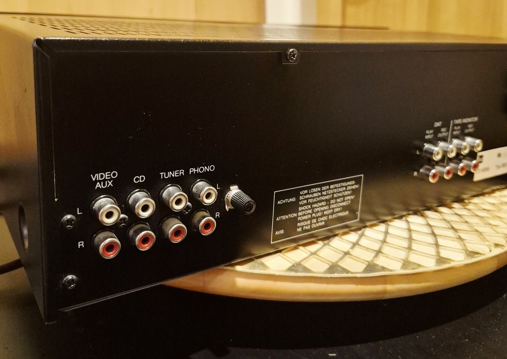 Wzmacniacz Dual CV 6055 klasa A