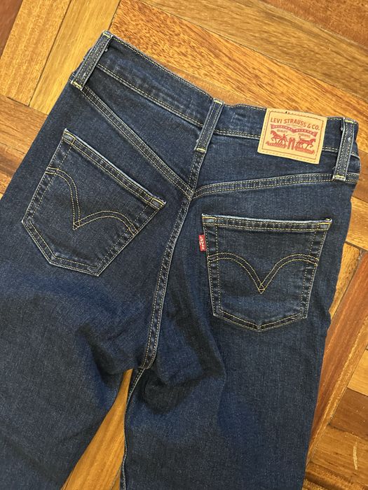 Джинсы синие Levi’s  xs s высокая посадка прямые