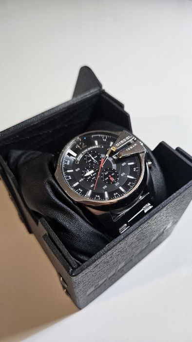 Relógio Diesel Mega Chief Black Dial - DZ4308