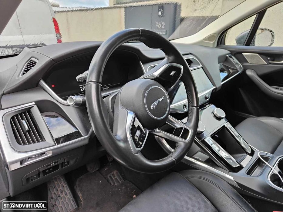 Jaguar I-PACE 17000€