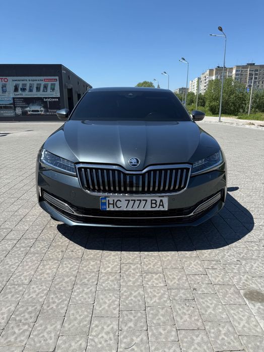 Продам автомобіль Skoda Superb Комплектація Laurin & Klement (L&K)