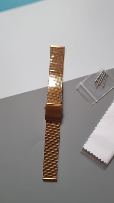 Elegancki złoty pasek EACHE o szerokości 18 mm