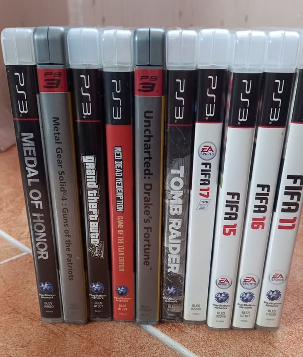 PS3 Super Slim 500 gigas ( ler descrição)