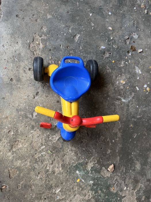 triciclo em bom estado