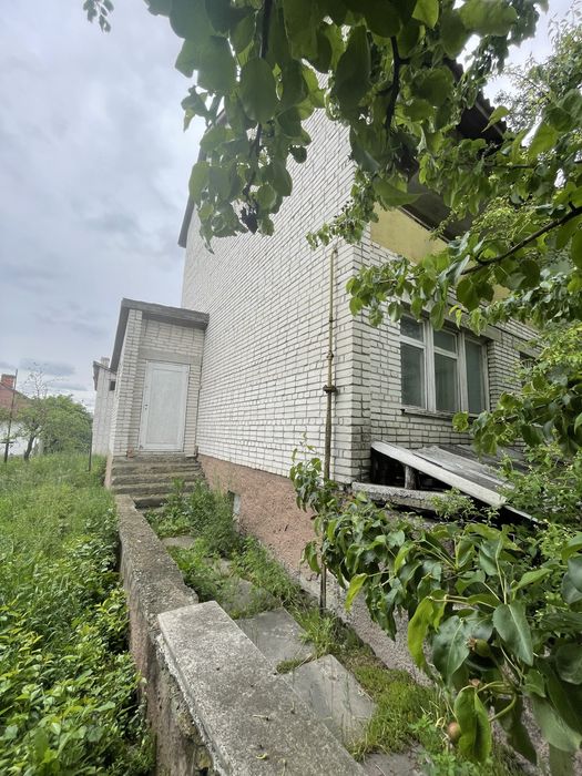 Продам будинок в центрі села Вузлове 80 м.кв