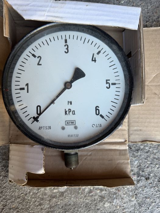 Zestaw manometrów 7 sztuk manometry gazowe