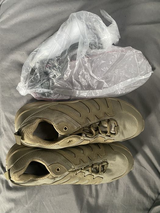 Кросівки літні 43 розмір